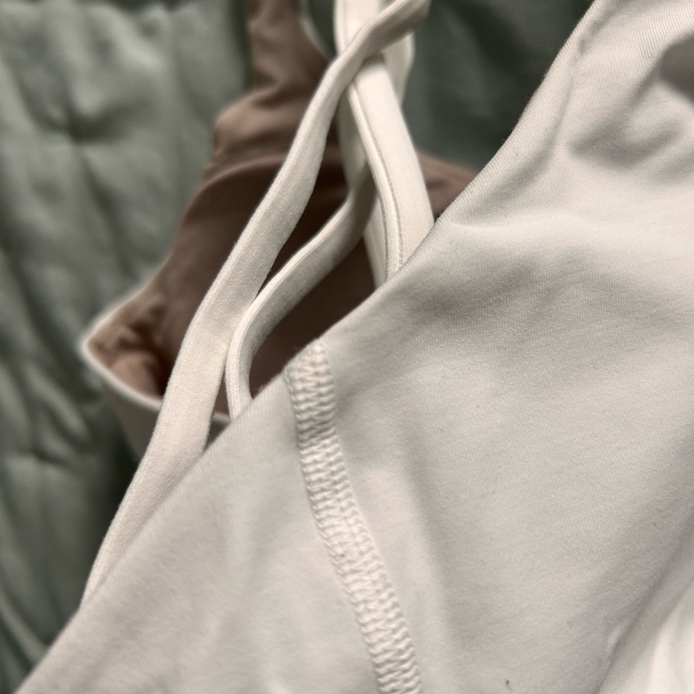 Lululemon Athletica energy Sports Bra - Picture 3 of 4